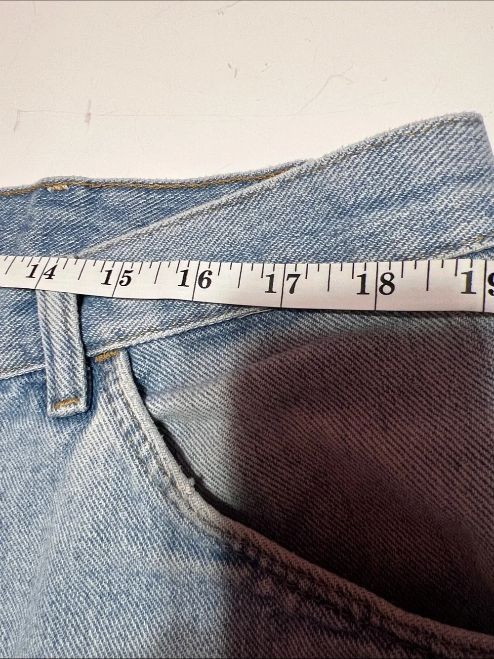 Vintage Wrangler Hero Originals Light Wash Relaxed Fit Jeans Size 38